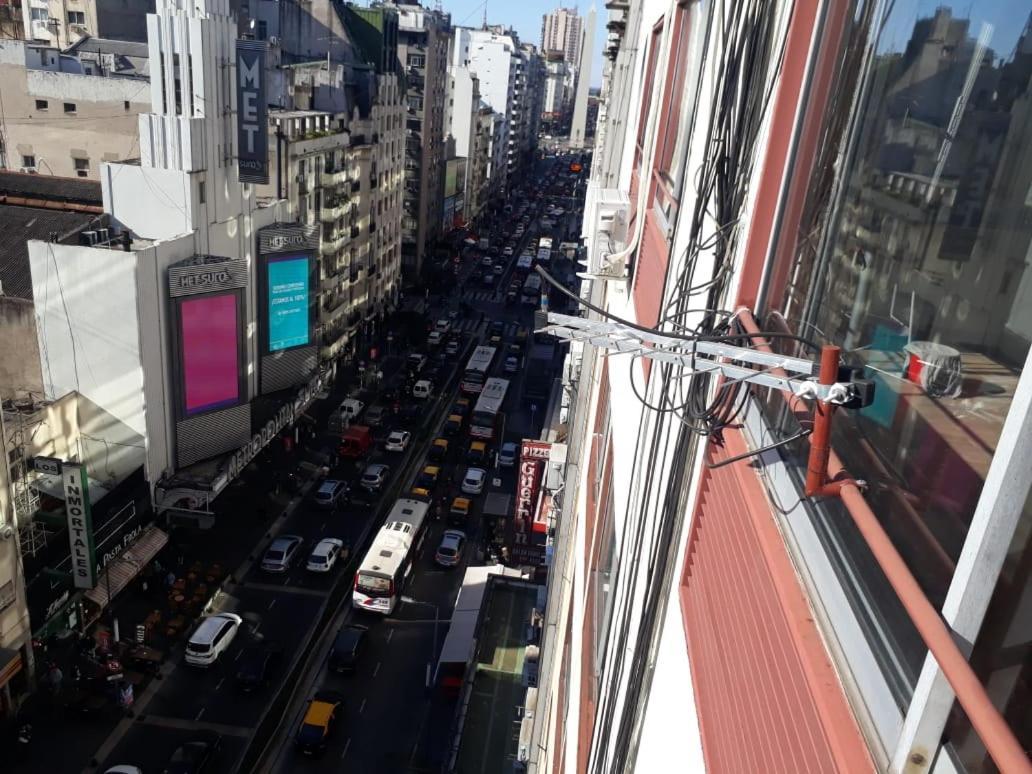 4 Ventanales Sobre La Avenida Corrientes Daire Buenos Aires Dış mekan fotoğraf